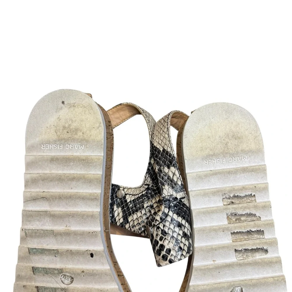 Marc Fisher Shoes Womens Size 9.5 Gray Snake Print Wedge Strappy Sandals MFGORDY